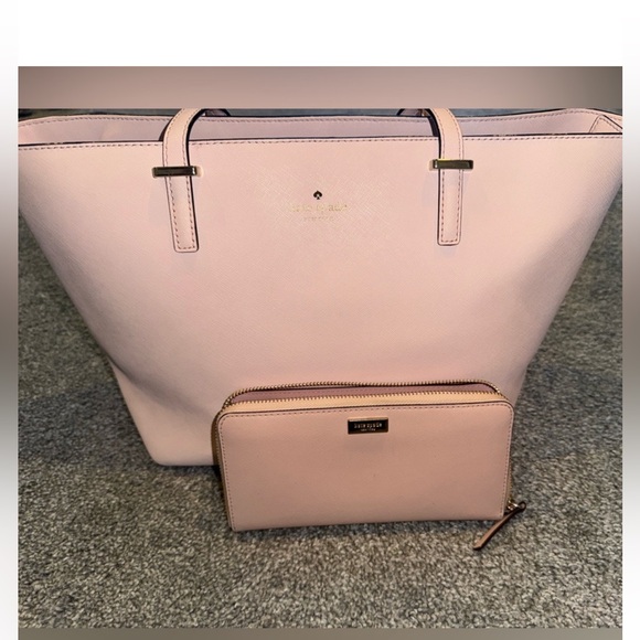 EUC Kate Spade Light Pink Tote and Wallet - Picture 1 of 12